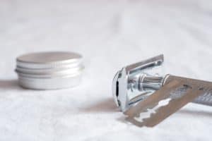 how to unclog a safety razor