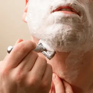 how to use safety razor