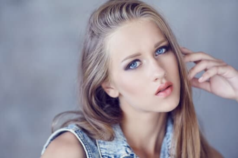 Blue eyes and blonde hair: A classic combination - wide 10